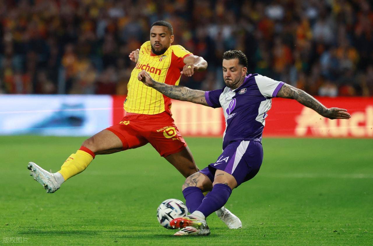 随着大巴黎争冠劲敌连扳3球逆转+比分3-2，法甲最新积分榜出炉